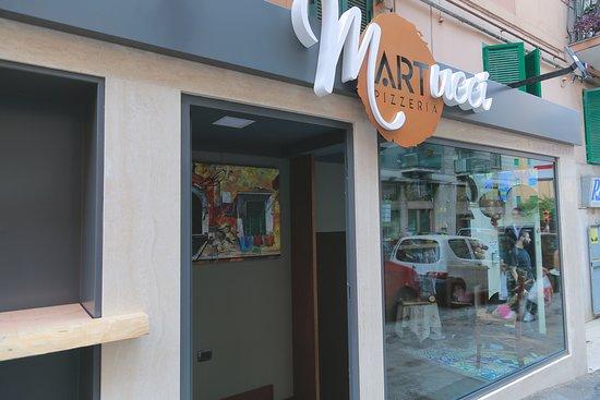 Martucci Pizzeria